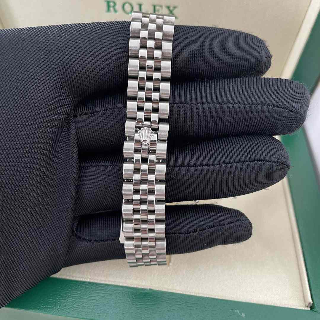 Rolex Datejust Watch - DesignerGu