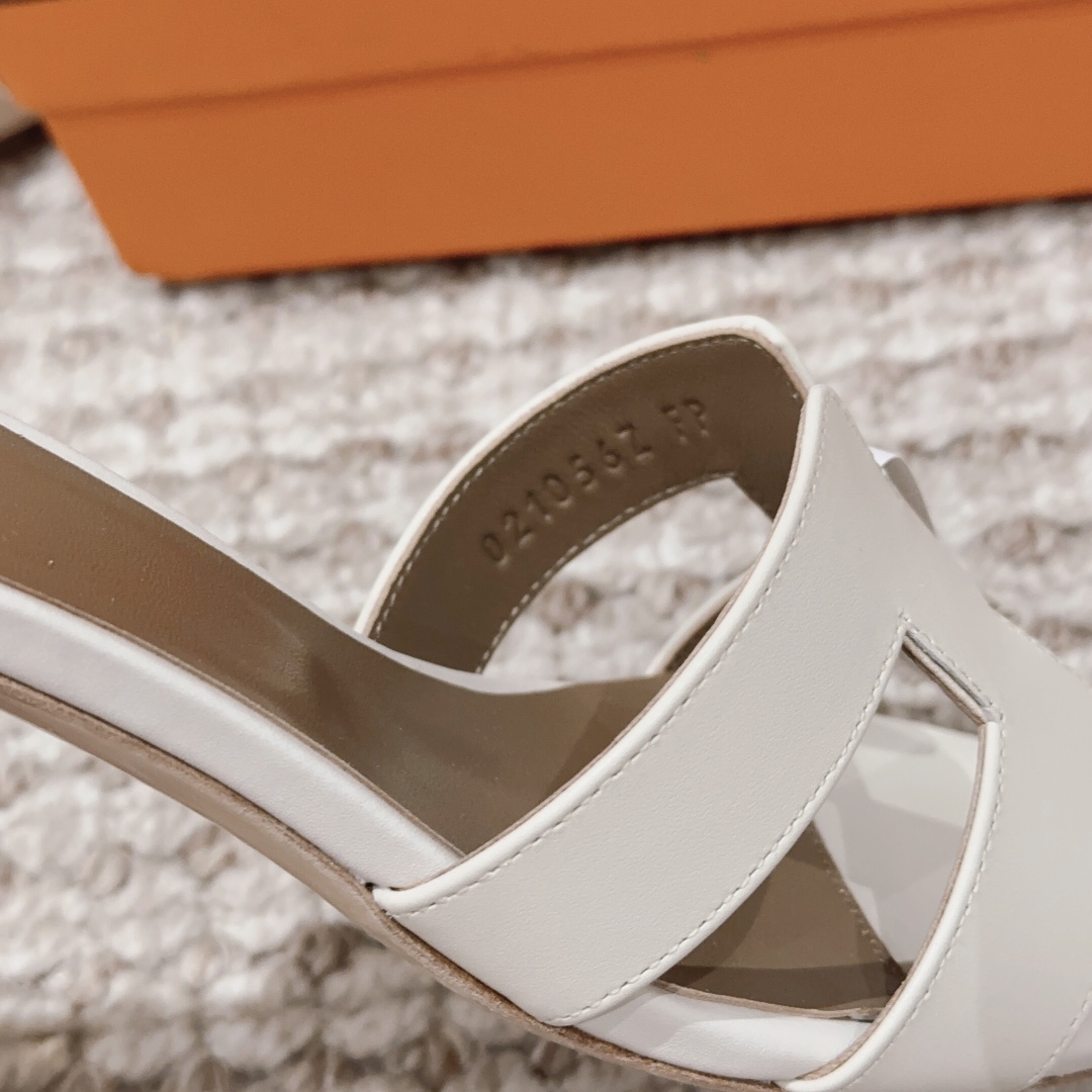 Hermes Oasis Sandal - DesignerGu