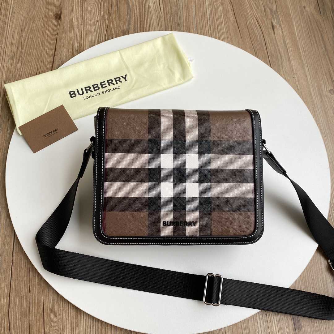 Burberry Small Alfred Messenger Bag - DesignerGu