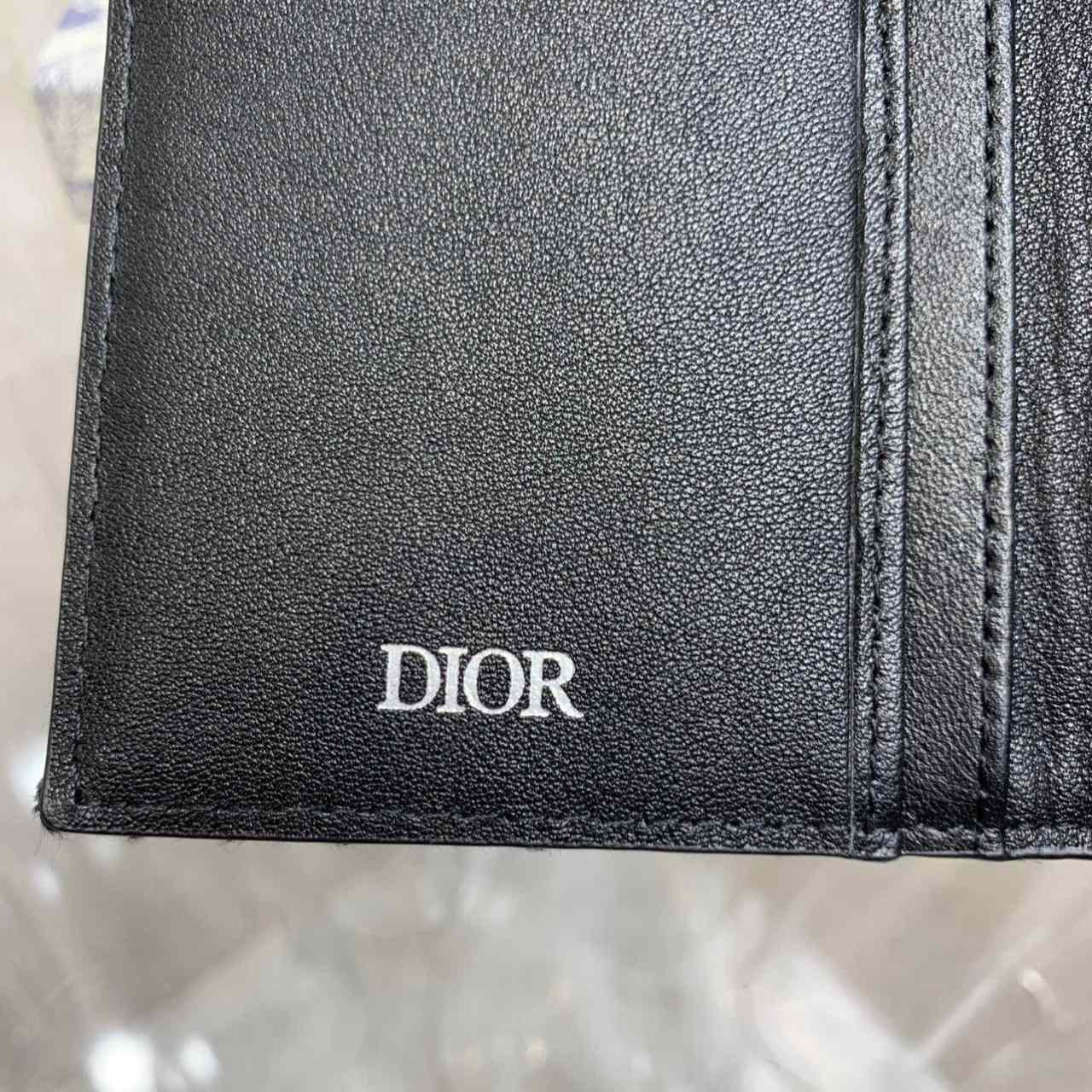 Dior Long Bi-fold Card Holder - DesignerGu