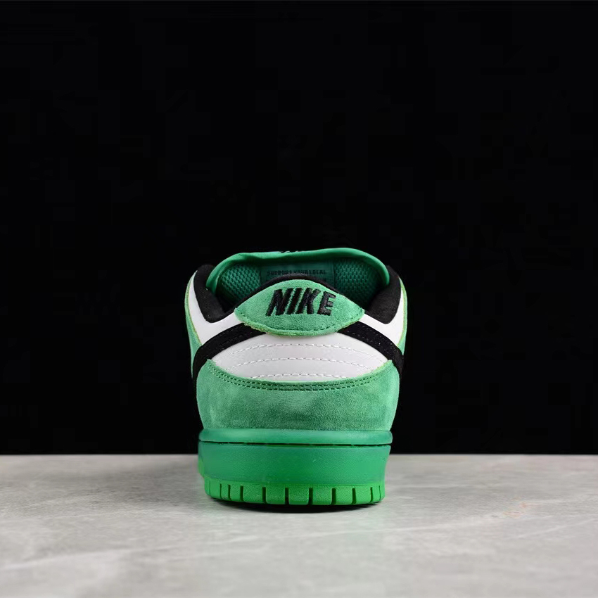 Nike SB Dunk Low Sneakers     FZ8320-400 - DesignerGu