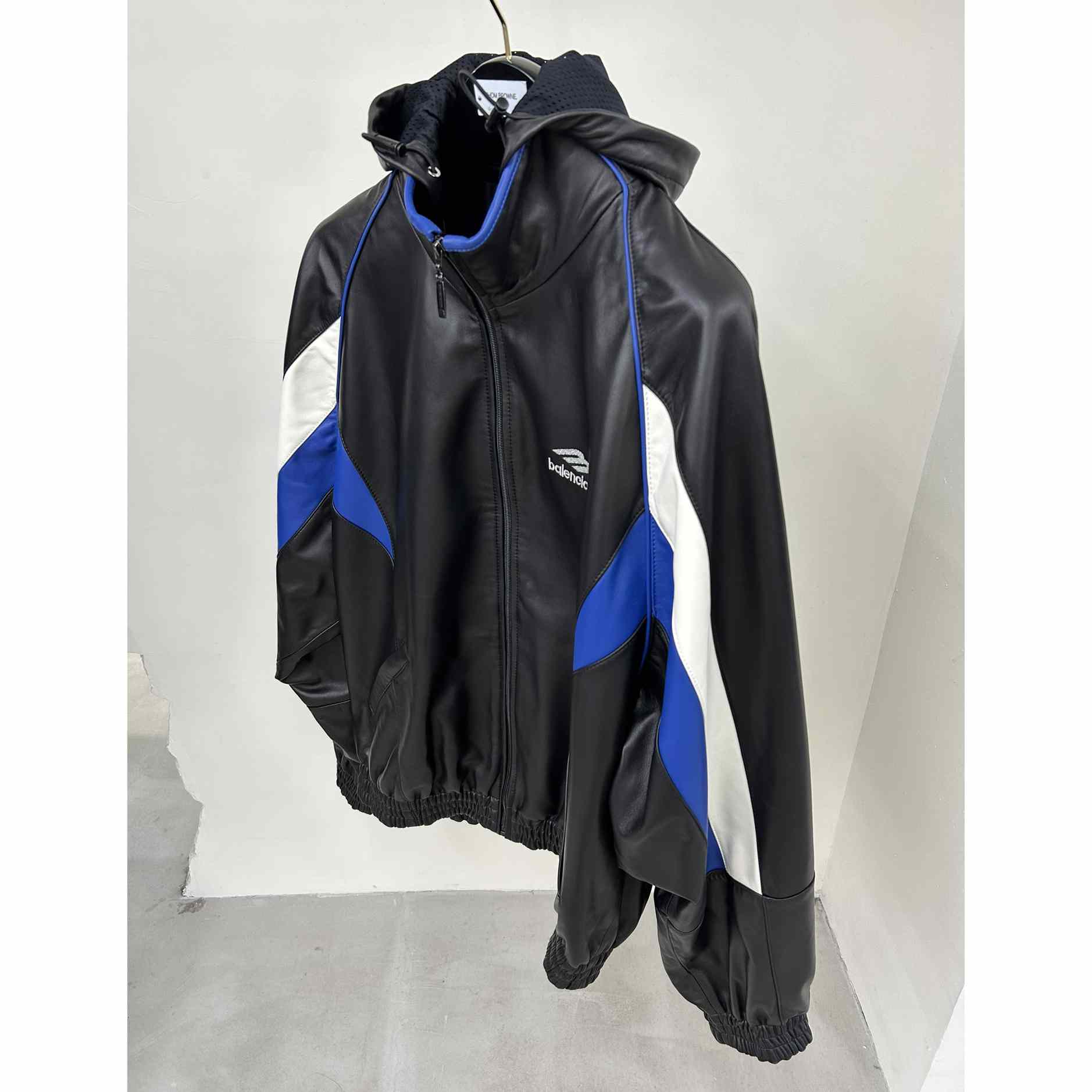 Balenciaga 3B Sports Icon Tracksuit Jacket In Black - DesignerGu