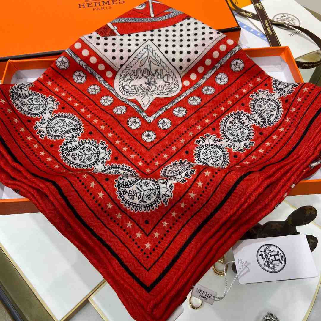 Hermes Zouaves et Dragons Bandana Shawl 140 - DesignerGu