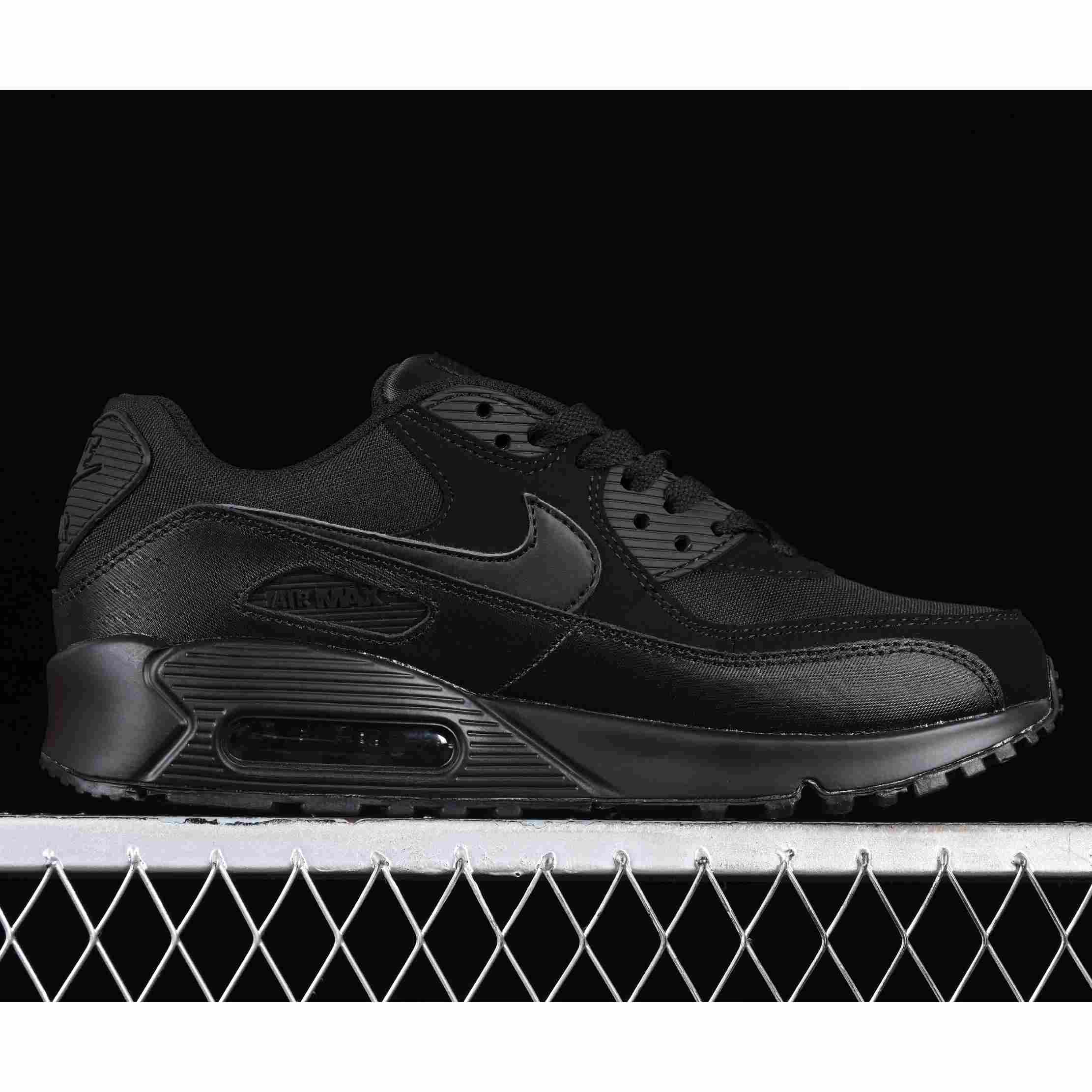 Nike Air Max 90 Sneakers     537384-090 - DesignerGu