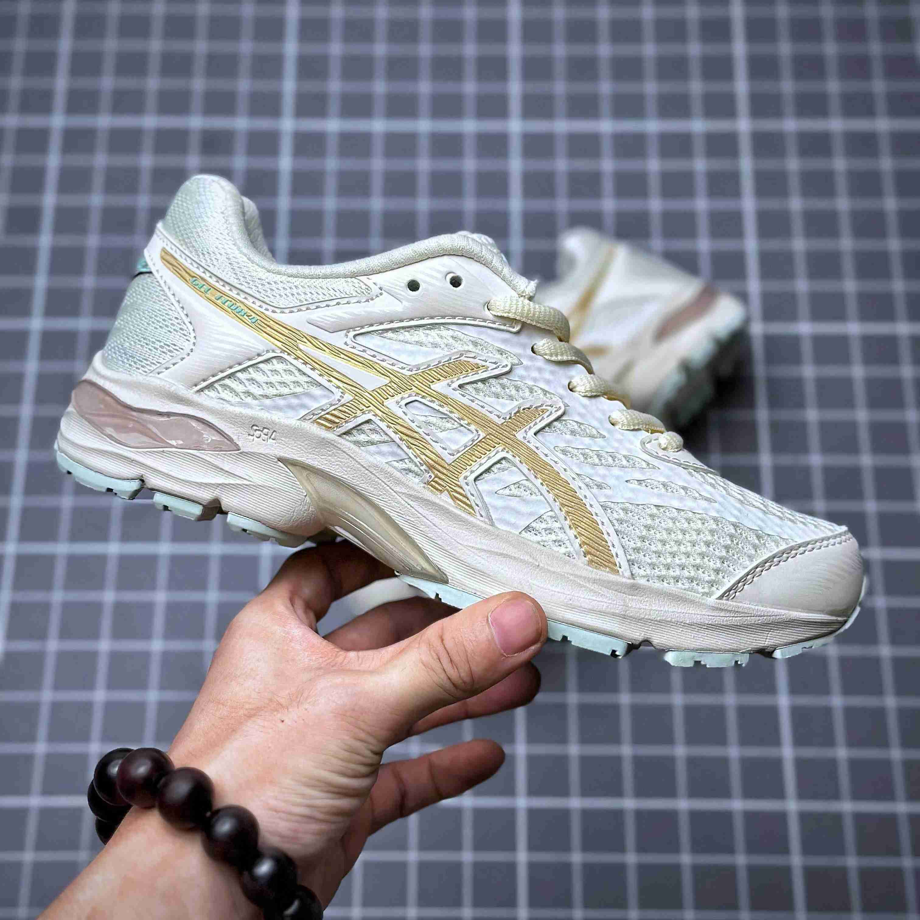 Asics Gel-Flux 4 Sneakers  - DesignerGu