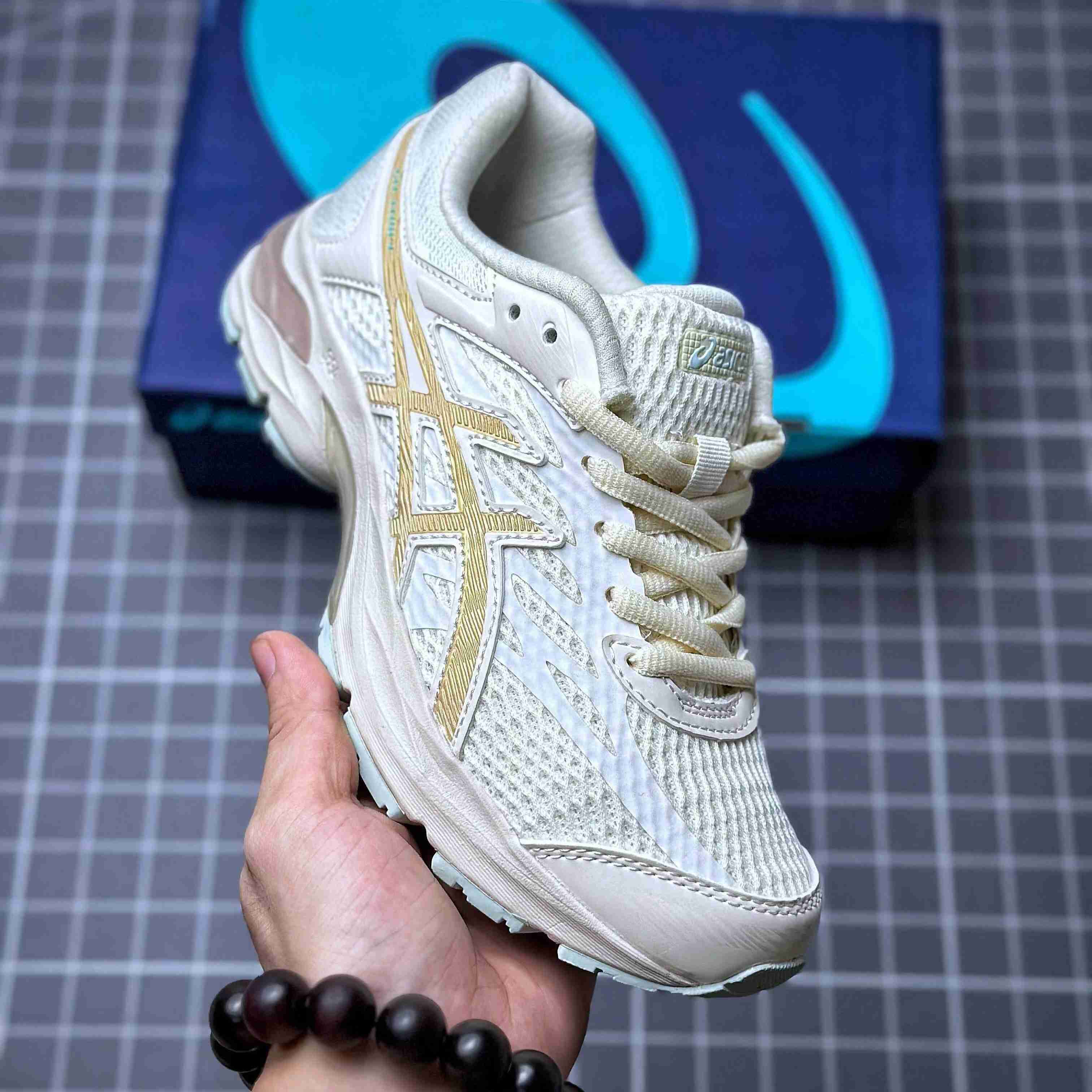 Asics Gel-Flux 4 Sneakers  - DesignerGu