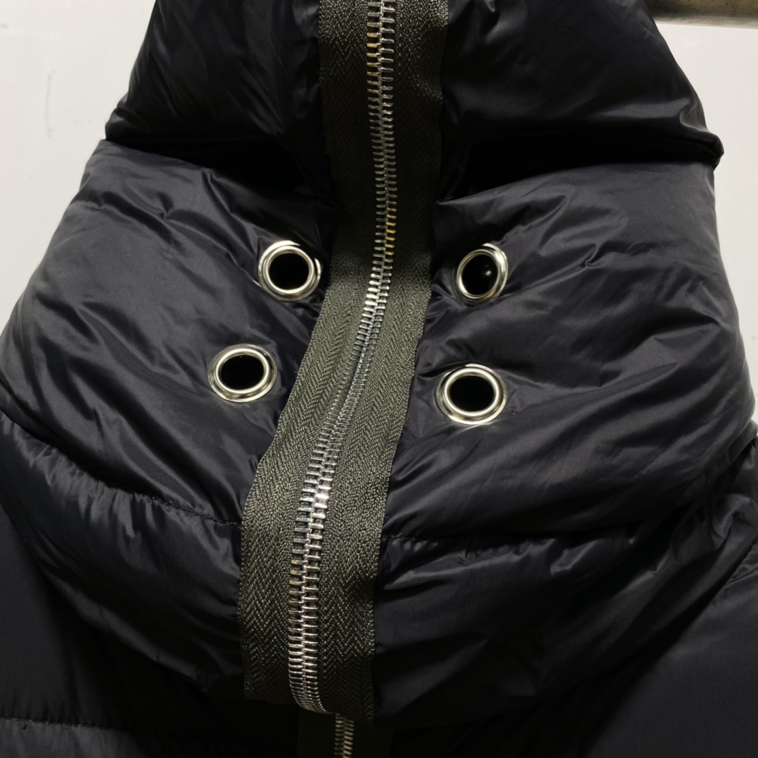 Rick Owens Short Down Jacket - DesignerGu