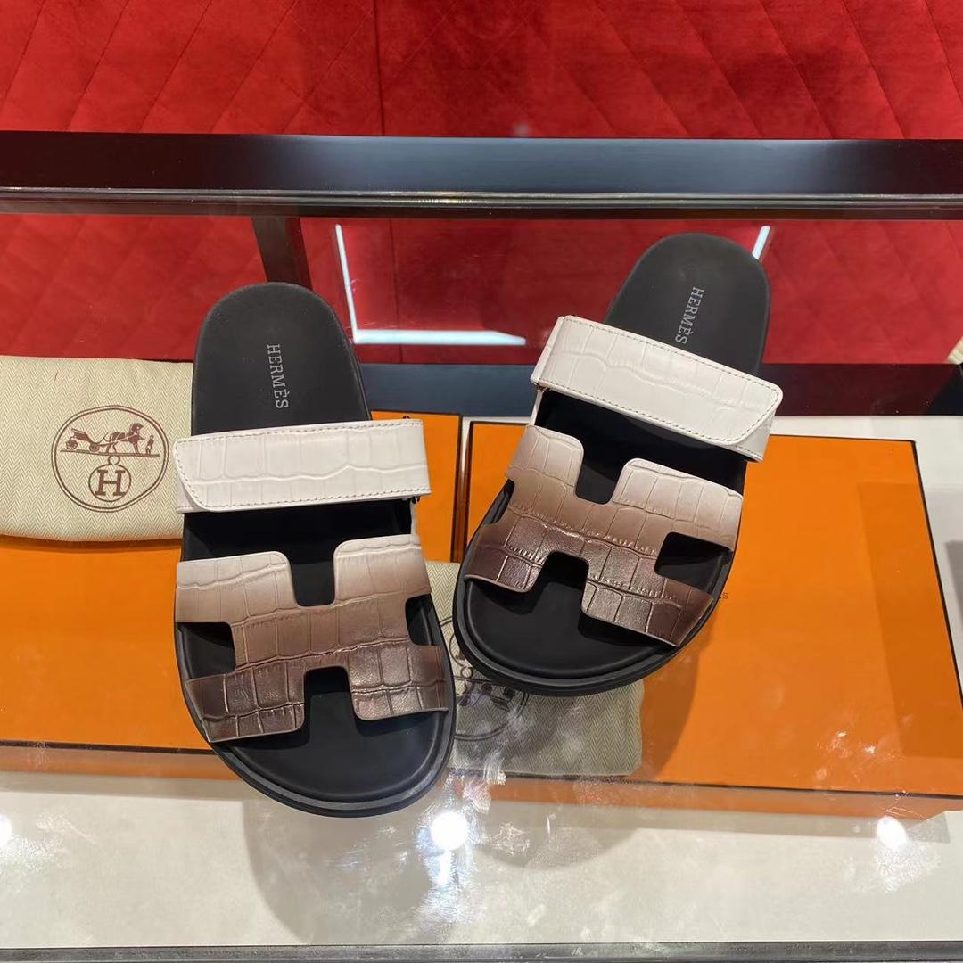 Hermes Authenticated Chypre Sandal - DesignerGu