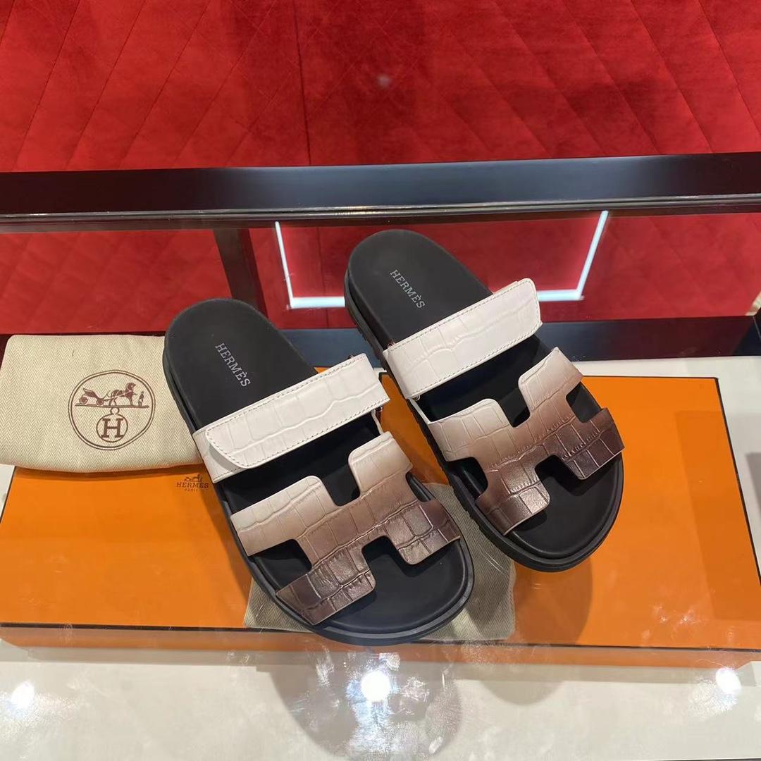 Hermes Authenticated Chypre Sandal - DesignerGu