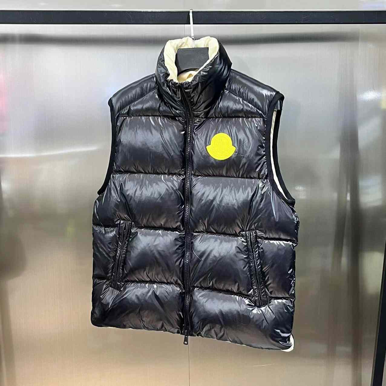 Moncler Sumido Down Vest - DesignerGu