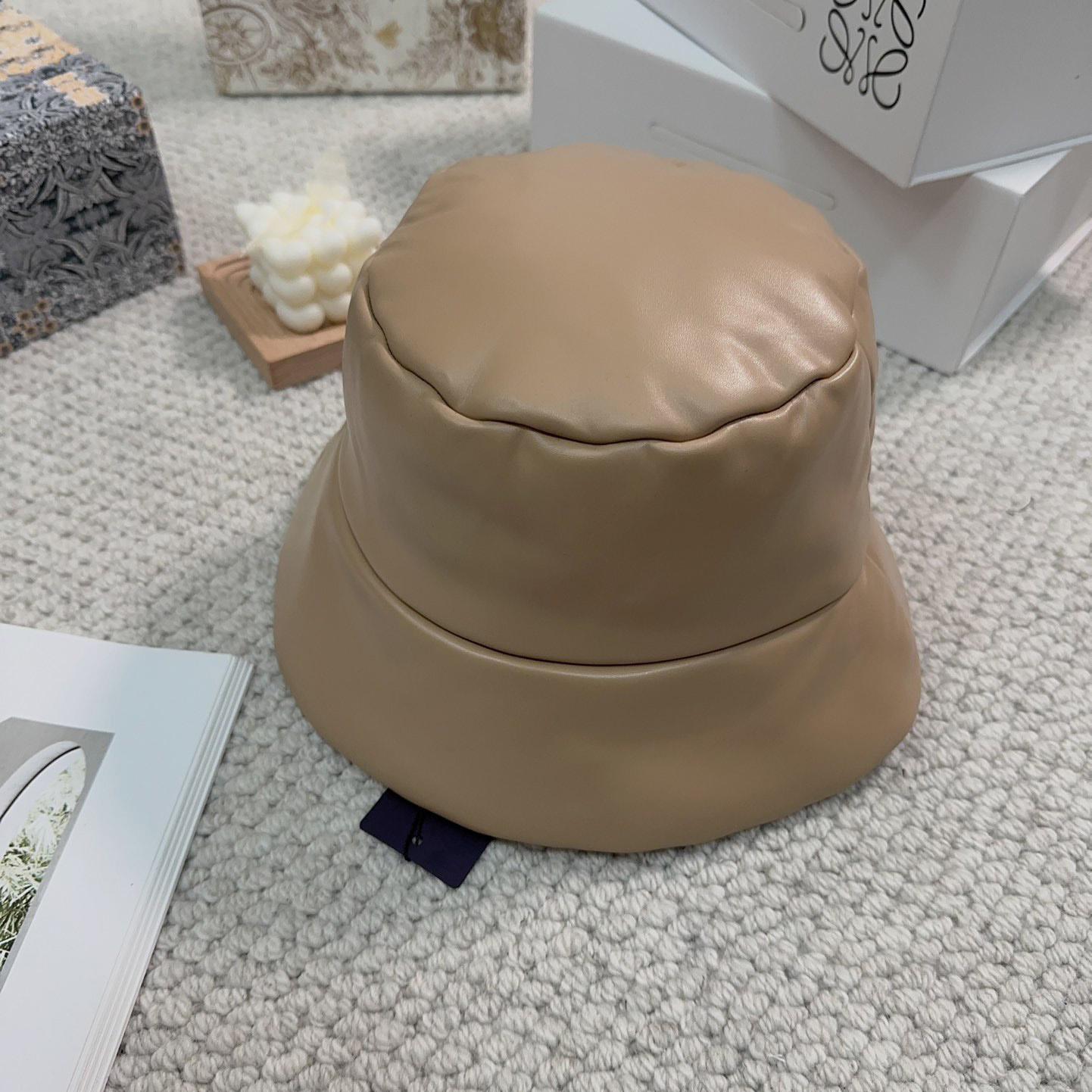 Prada Enamelled-logo Leather Bucket Hat - DesignerGu