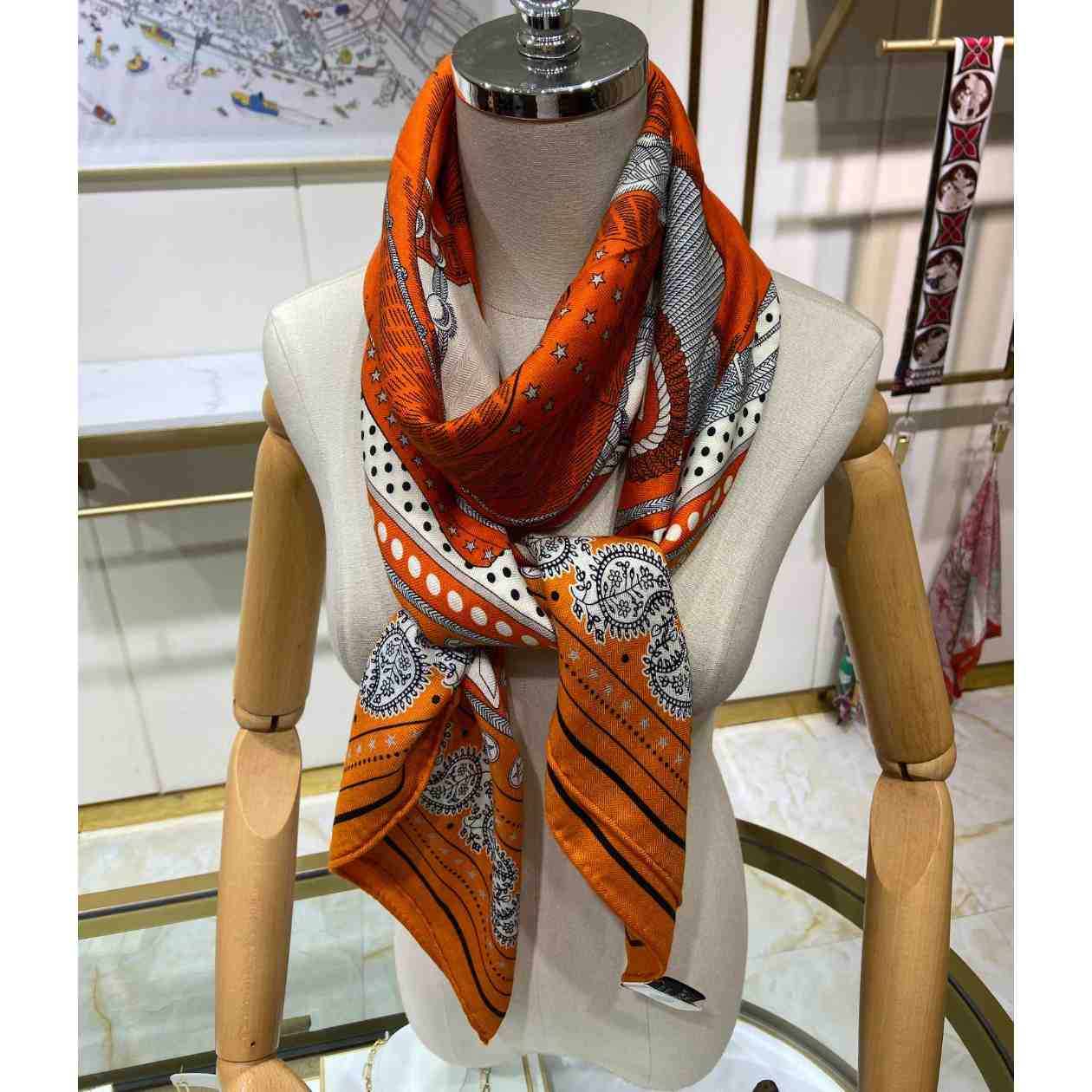 Hermes Zouaves et Dragons Bandana Shawl 140 - DesignerGu