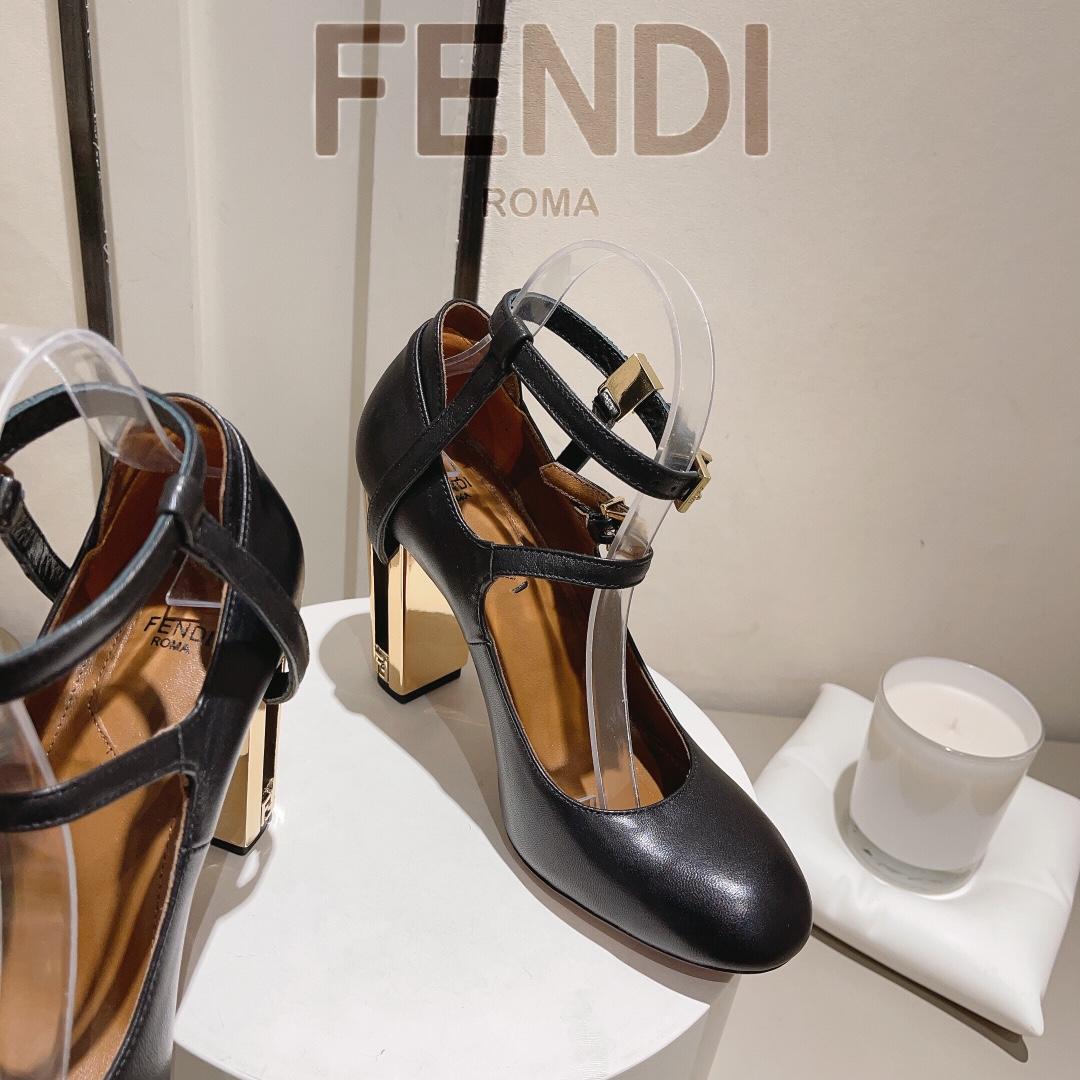 Fendi Delfina Black Leather High-heeled Court Shoes - DesignerGu