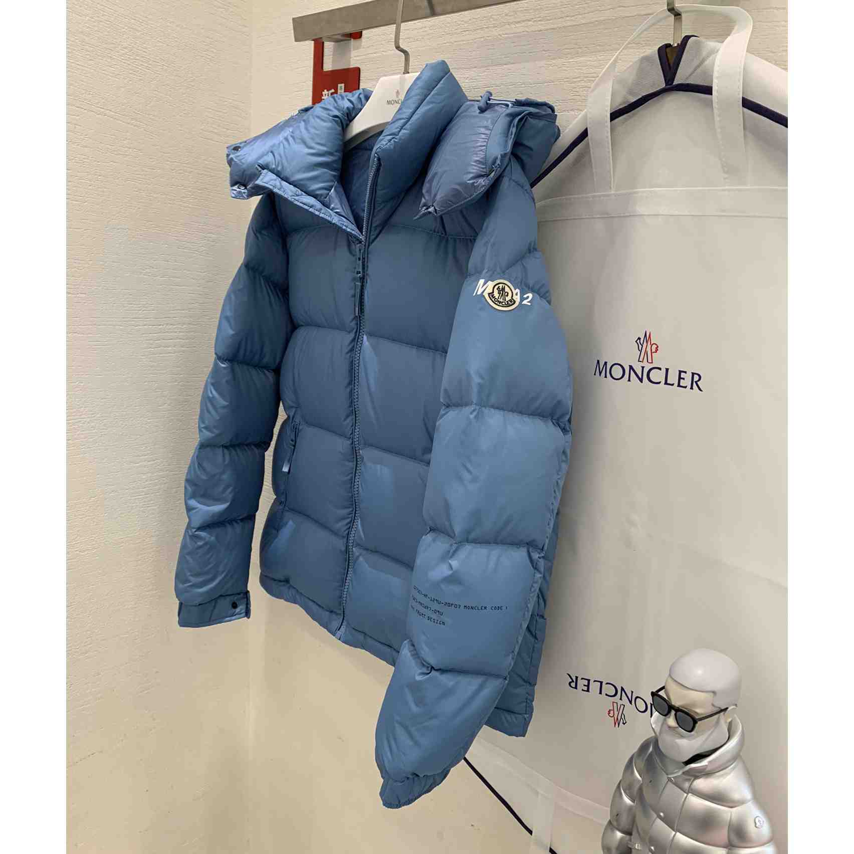 Moncler Acanthus Short Down Jacket - DesignerGu