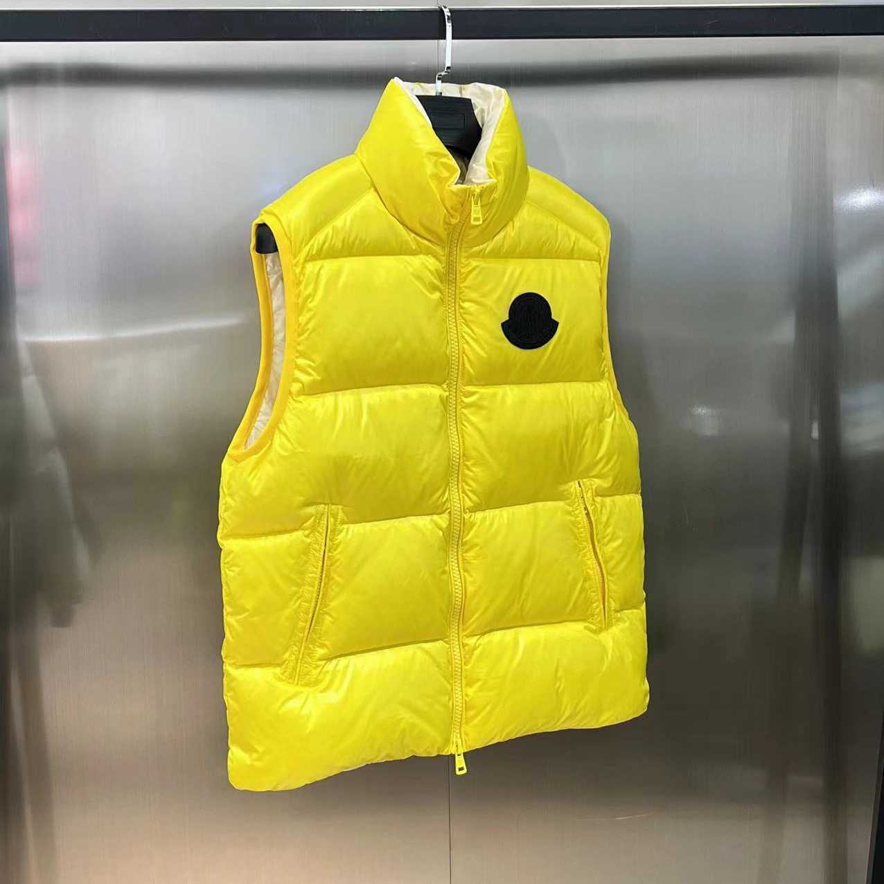 Moncler Sumido Down Vest - DesignerGu