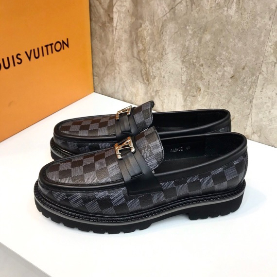 Louis Vuitton Major Loafer - DesignerGu