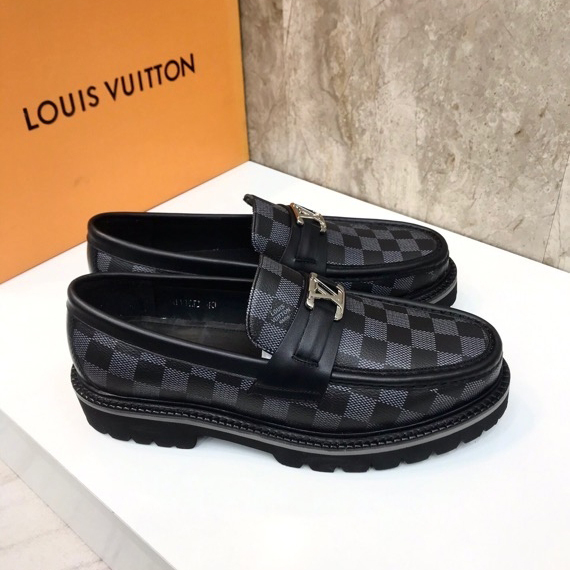 Louis Vuitton Major Loafer - DesignerGu