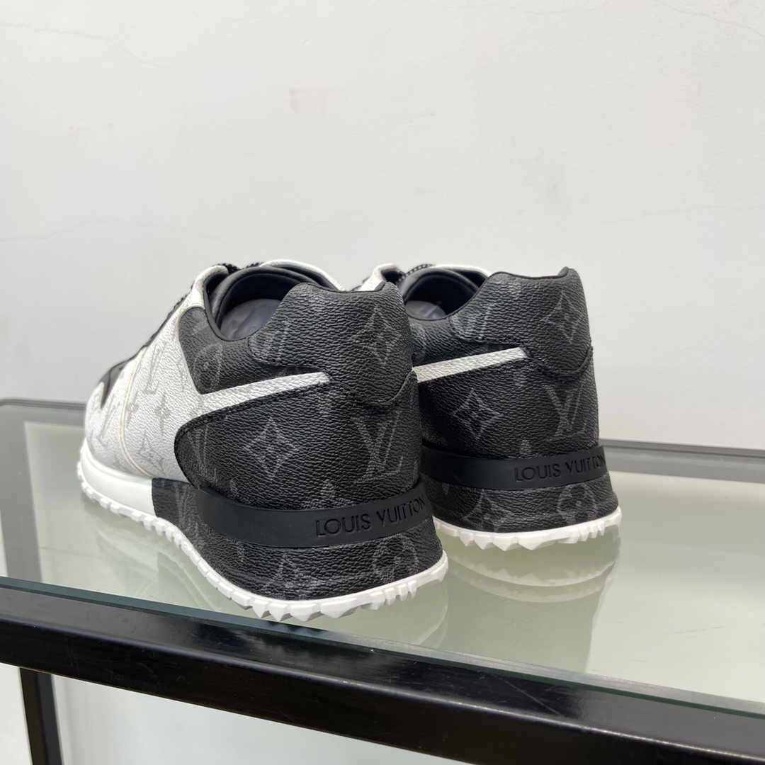 Louis Vuitton Run Away Sneaker        1A8UZL - DesignerGu