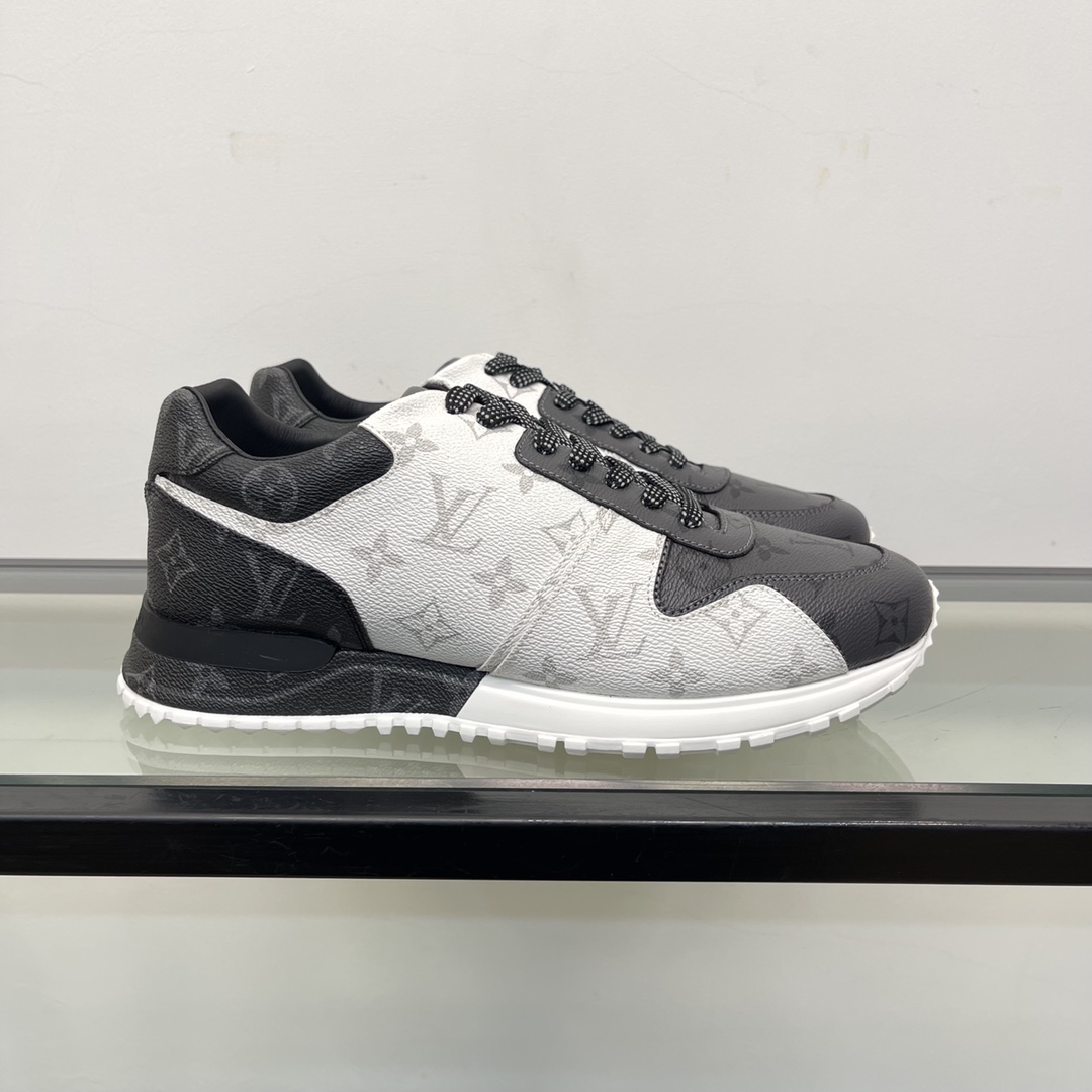 Louis Vuitton Run Away Sneaker        1A8UZL - DesignerGu