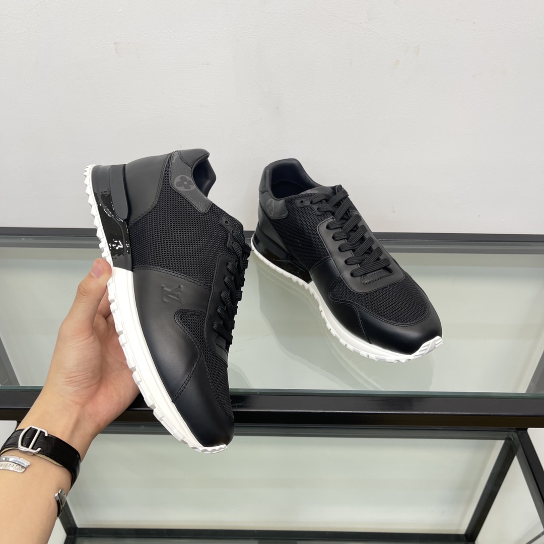 Louis Vuitton Run Away Sneaker        1AANN3 - DesignerGu