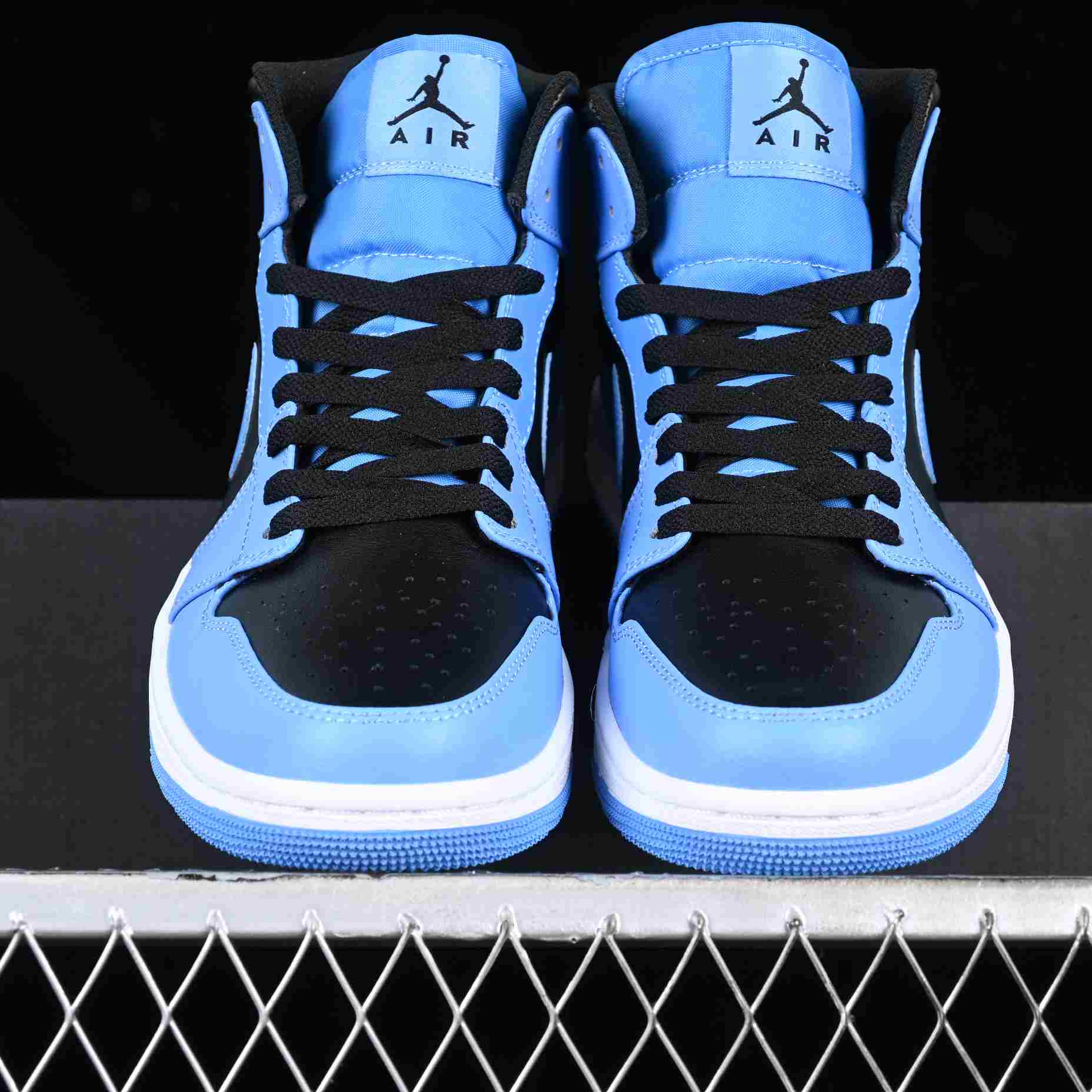 Air Jordan AJ1 Mid Sneaker     DQ8426-401 - DesignerGu