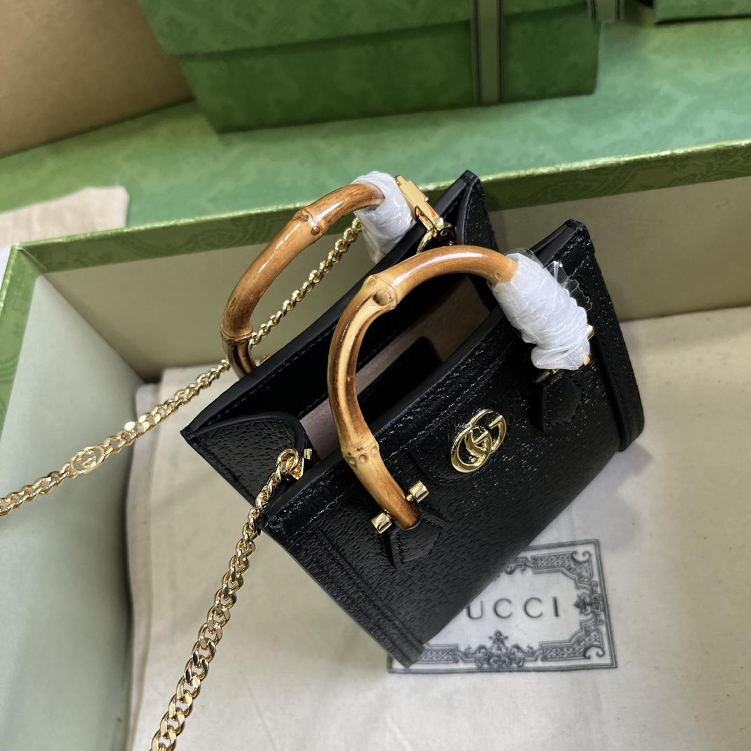 Gucci Diana Super Mini Bag (16.5x 12x 6cm) - DesignerGu