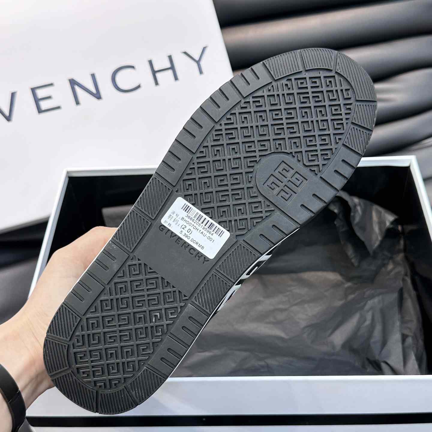 Givenchy G4 Sneakers In Patent Leather - DesignerGu