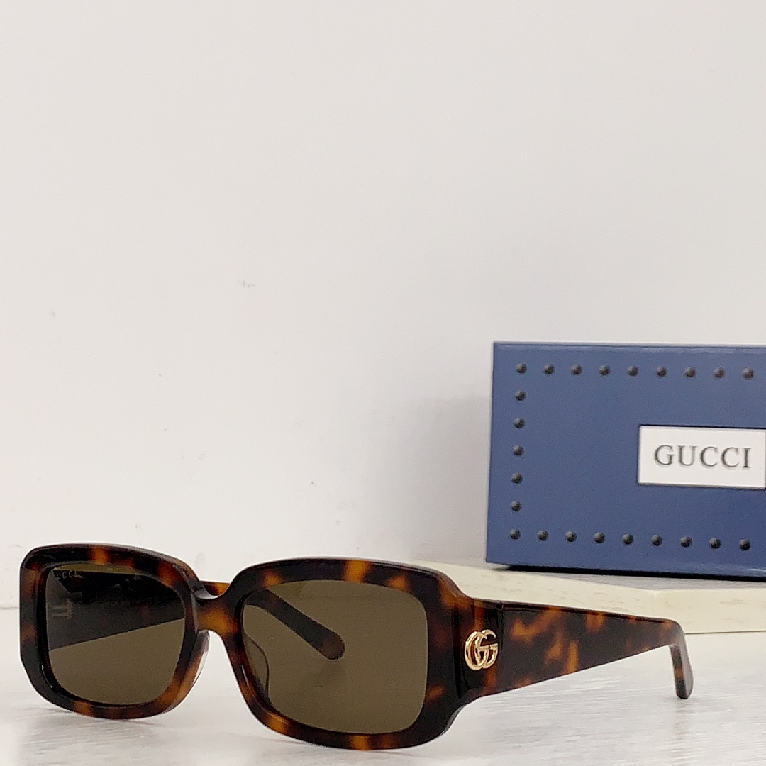 Gucci Specialized Fit Rectangular Sunglasse - DesignerGu