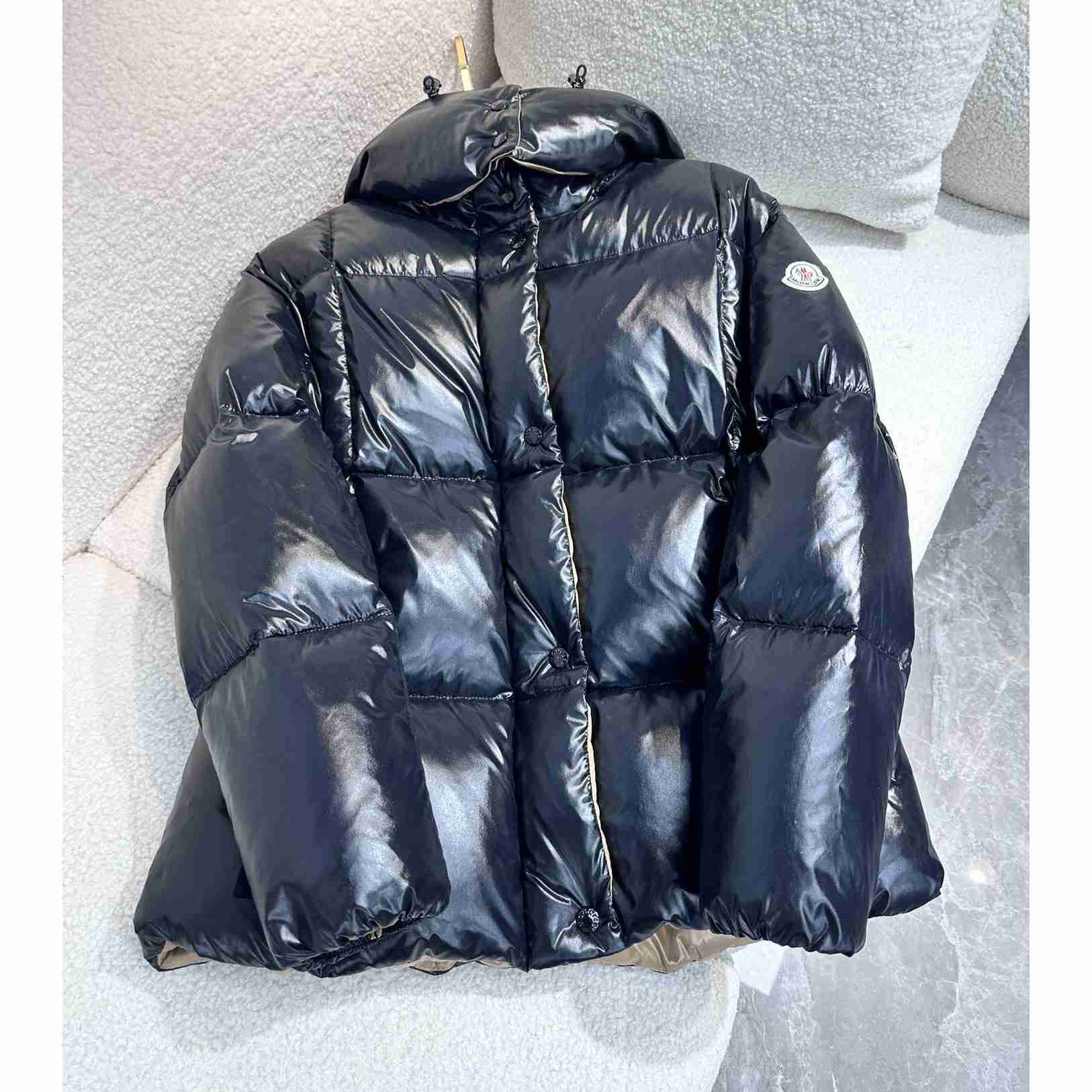 Moncler Parana Short Down Jacket - DesignerGu