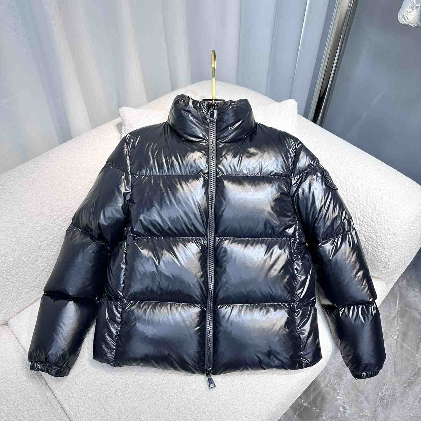 Moncler Meuse Short Down Jacket - DesignerGu