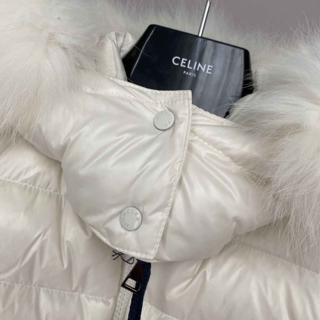 Moncler Badyf Short Down Jacket - DesignerGu