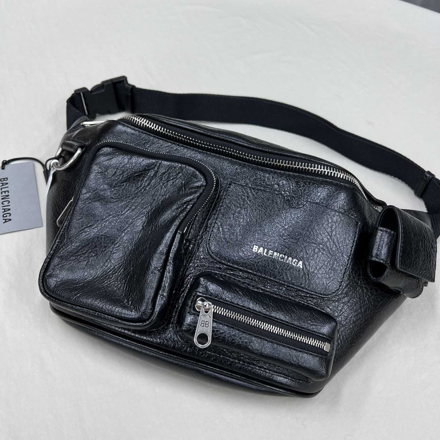 Balenciaga Superbusy Beltpack In Black - DesignerGu