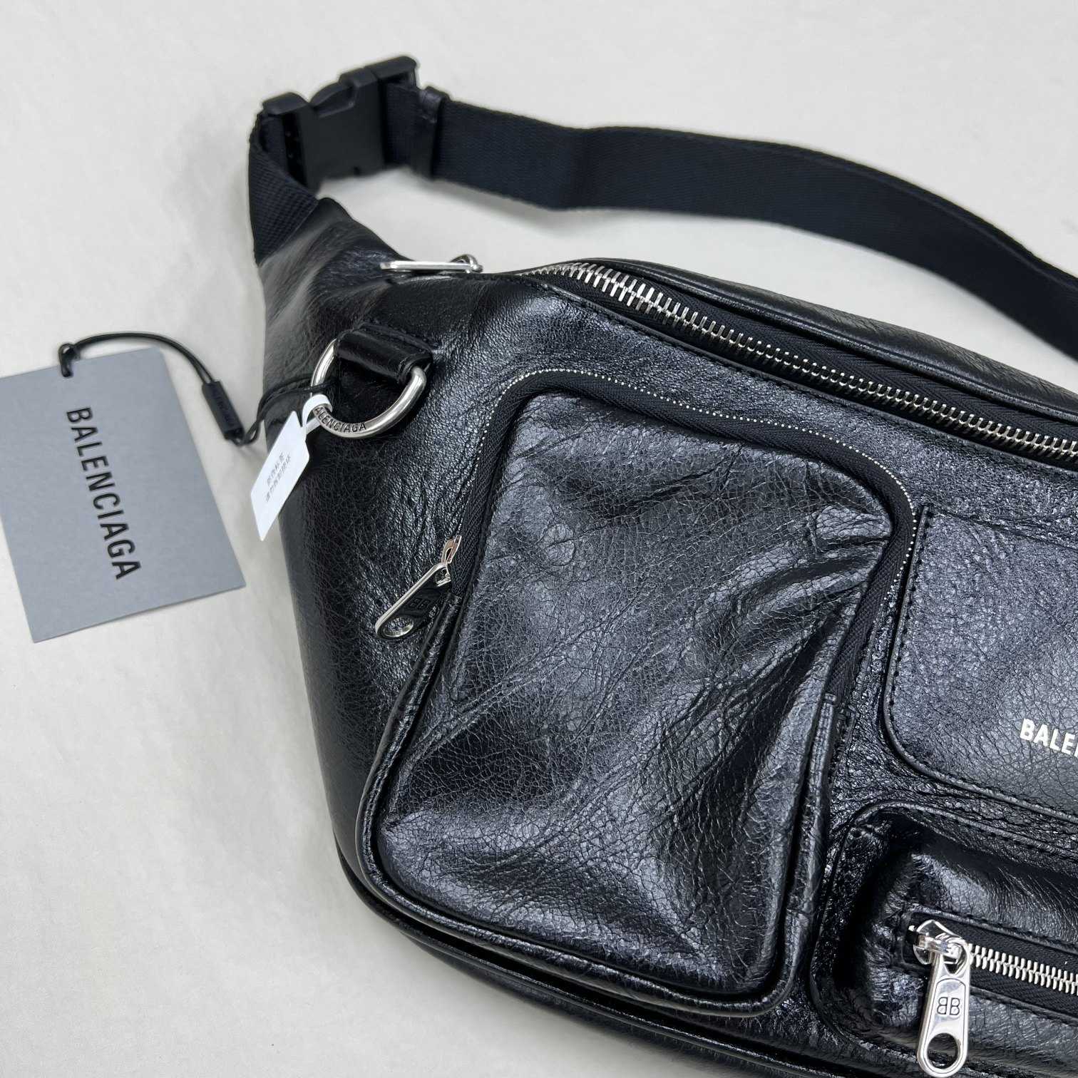 Balenciaga Superbusy Beltpack In Black - DesignerGu