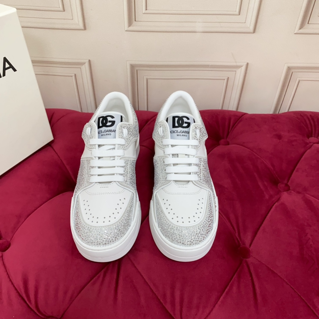 Dolce & Gabbana Crystal-embellished Leather Sneakers - DesignerGu