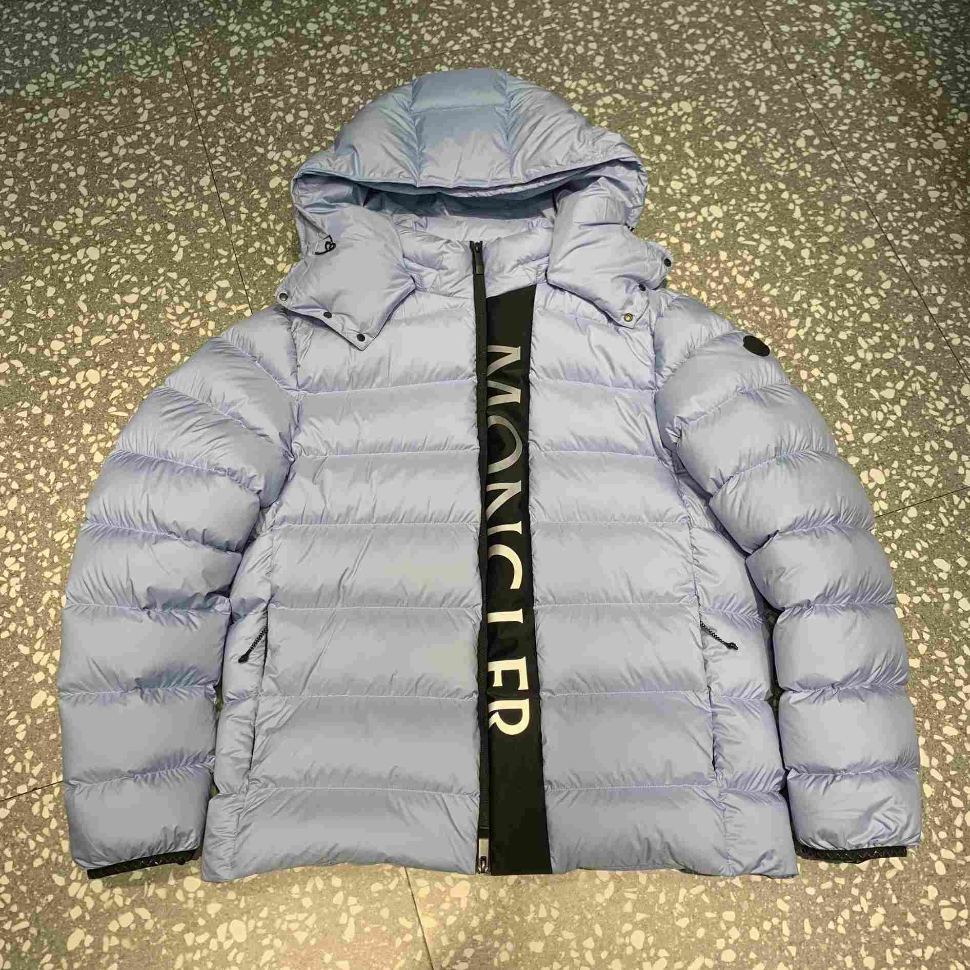 Moncler Ume Short Down Jacket - DesignerGu