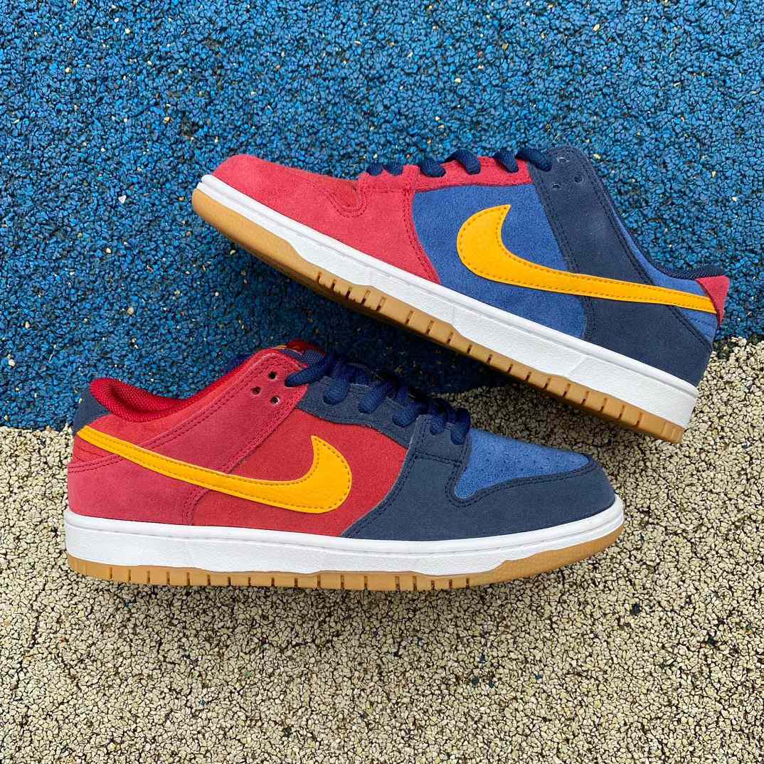 Nike SB Dunk Low Sneaker    DJ0606-400 - DesignerGu