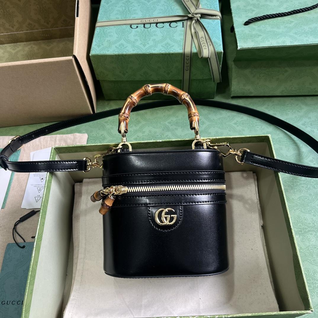 Gucci Mini Bamboo Shoulder Bag (15.5x 13.5x 4cm) - DesignerGu