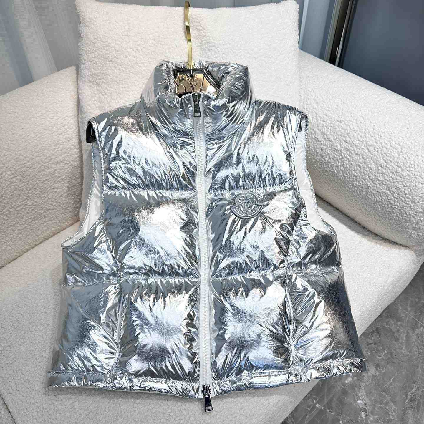 Moncler Blavet Down Gilet - DesignerGu