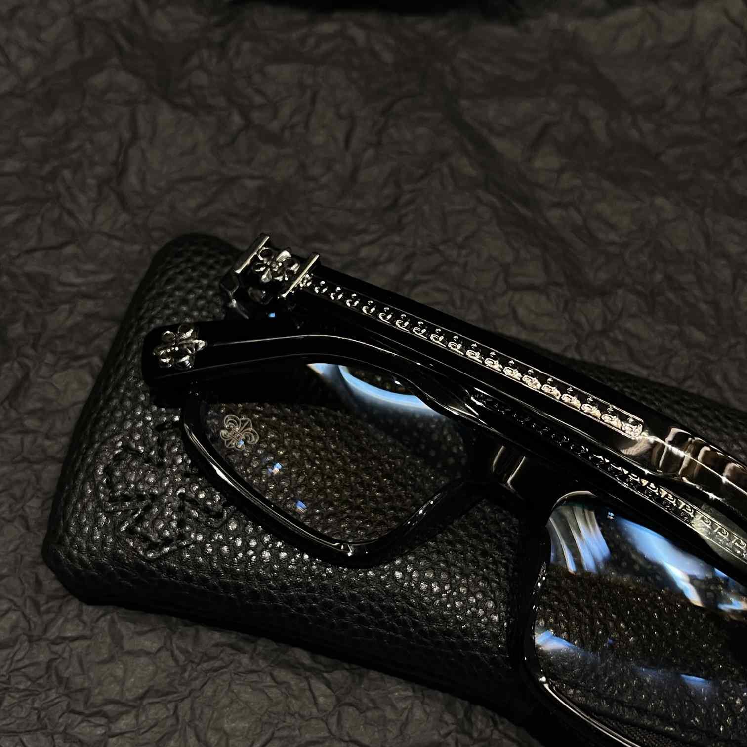 Chrome Hearts Glasses - DesignerGu