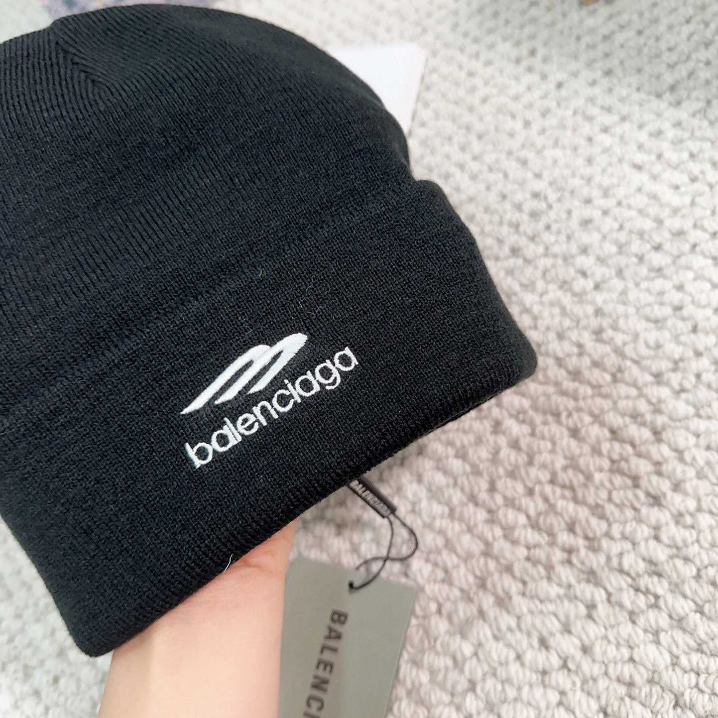 Balenciaga Sports Icon Beanie - DesignerGu