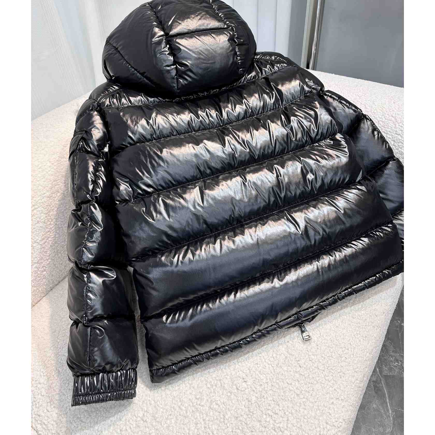 Moncler Maire Short Down Jacket - DesignerGu