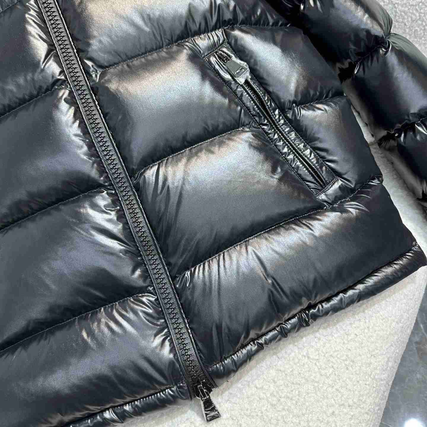 Moncler Maire Short Down Jacket - DesignerGu