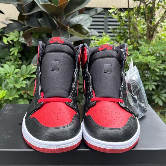 Air Jordan 1 “Banned” Sneaker      432001-001  - DesignerGu