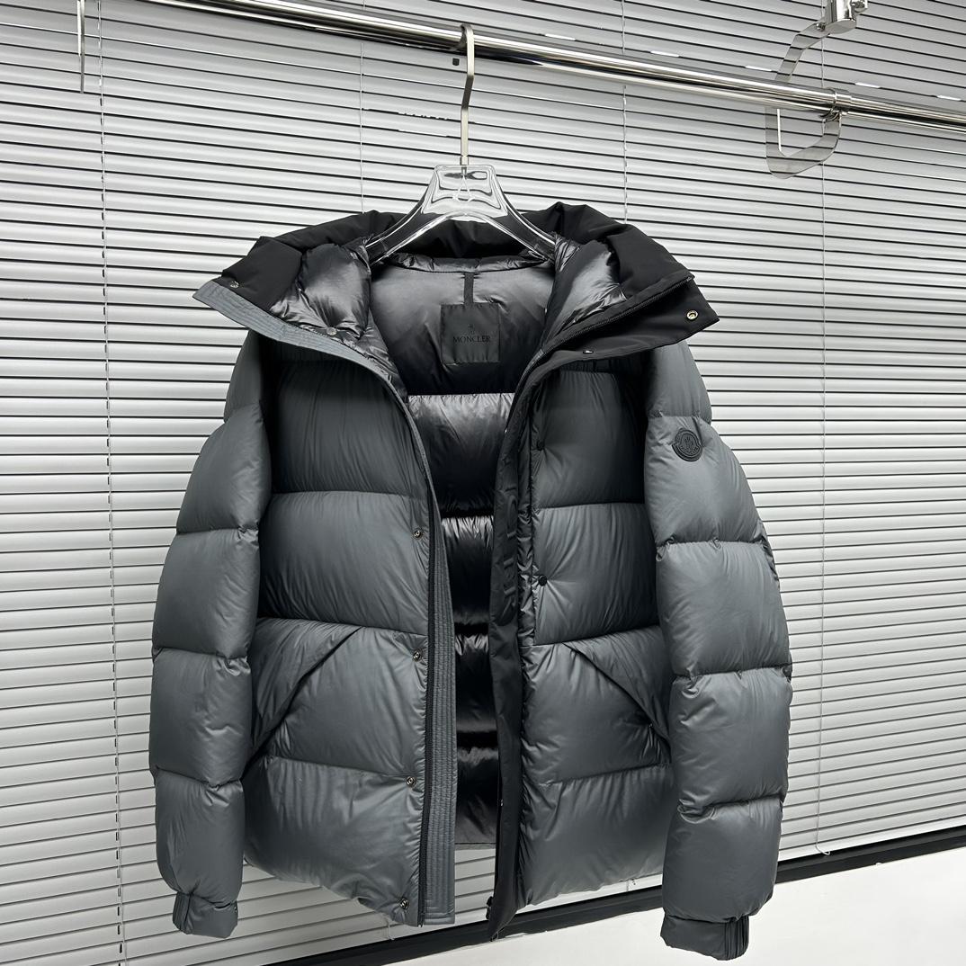 Moncler Maderia Logo-embossed Padded Jacket - DesignerGu