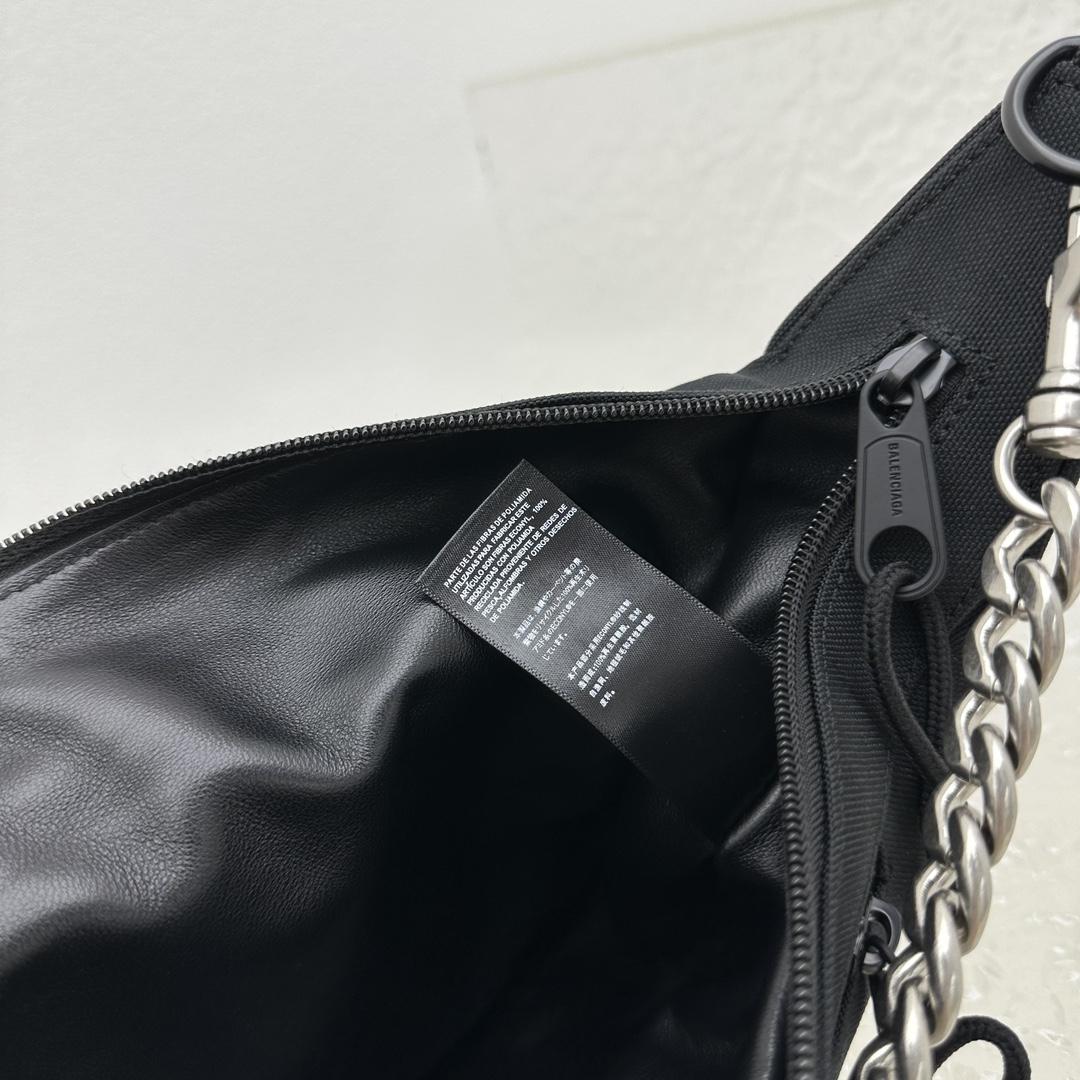 Balenciaga Raver Medium Bag With Chain In Black - DesignerGu