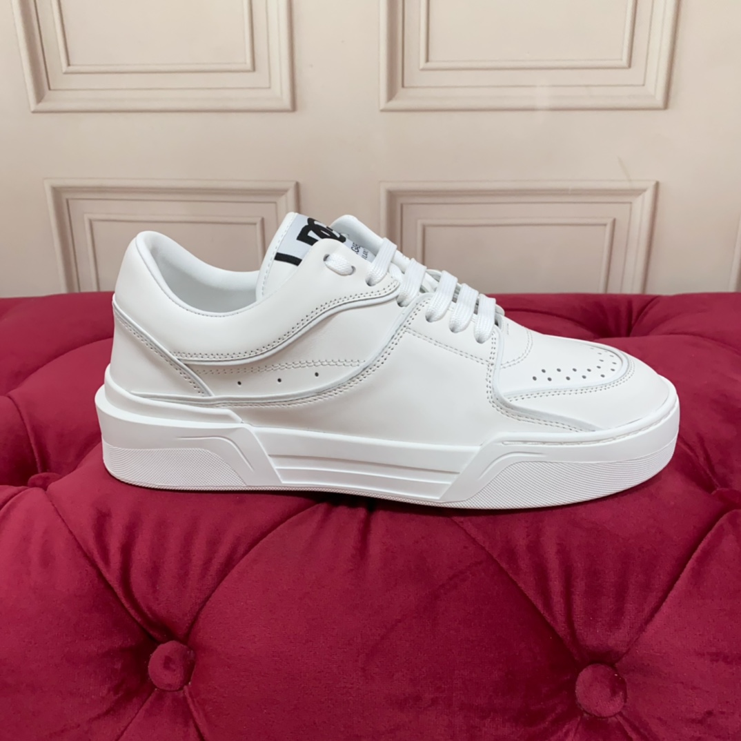 Dolce & Gabbana New Roma Sneakers - DesignerGu