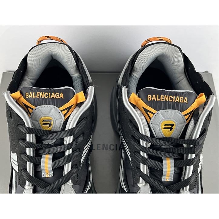 Balenciaga Runner Sneaker In Black - DesignerGu