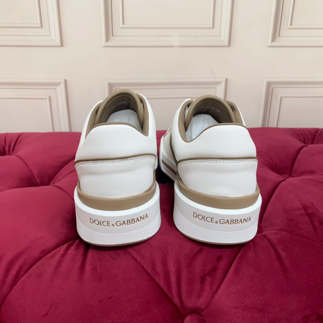 Dolce & Gabbana White New Roma Sneakers - DesignerGu