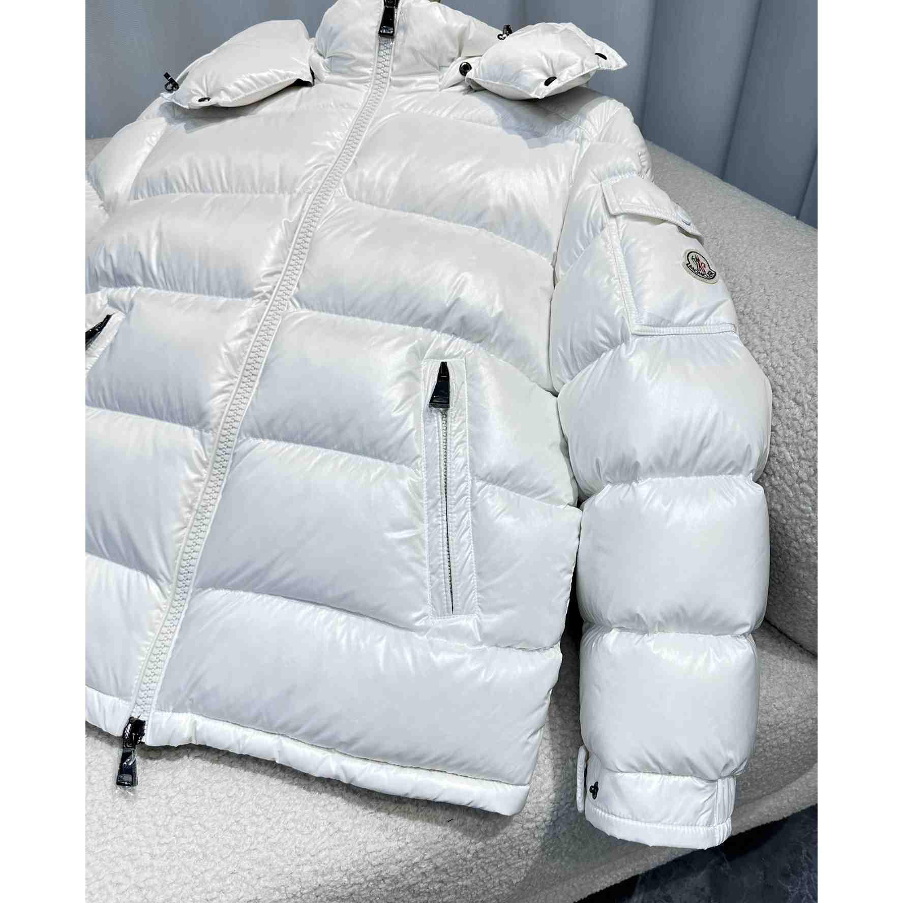 Moncler Maire Short Down Jacket - DesignerGu