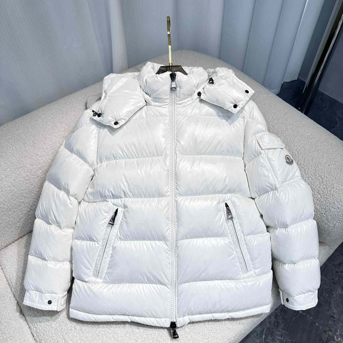 Moncler Maire Short Down Jacket - DesignerGu